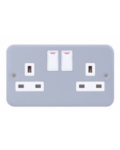 Selectric Metal Clad 2 Gang SP Switched Plug Socket 13A